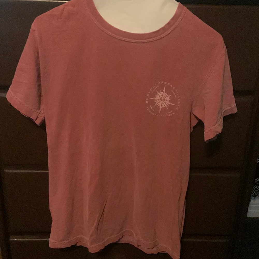 Red/Pink Boston Massachusetts T-shirt